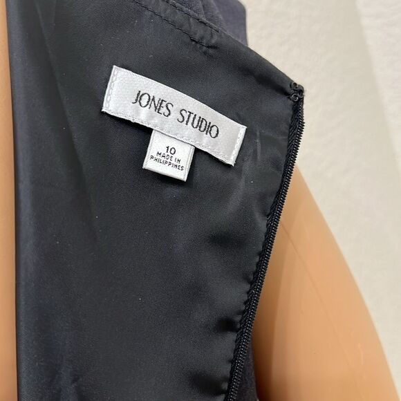Jones Studio Woman’s Dress Sz 10 Dark Gray Pleated Floral Sleeveless Midi Belted - Picture 8 of 13